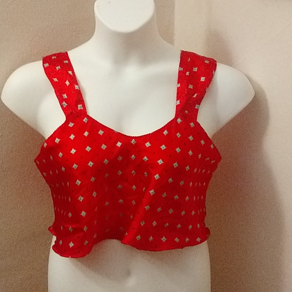 Shortie top